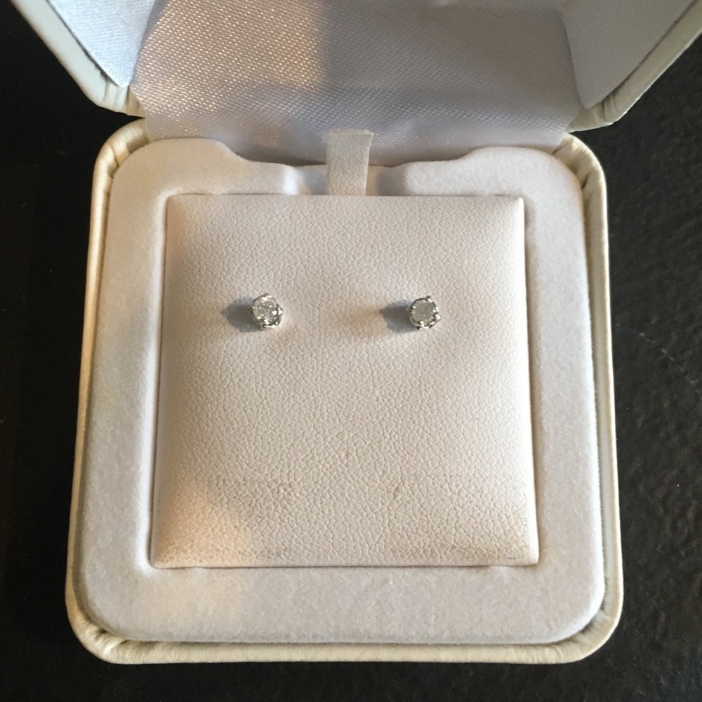 Diamond earrings